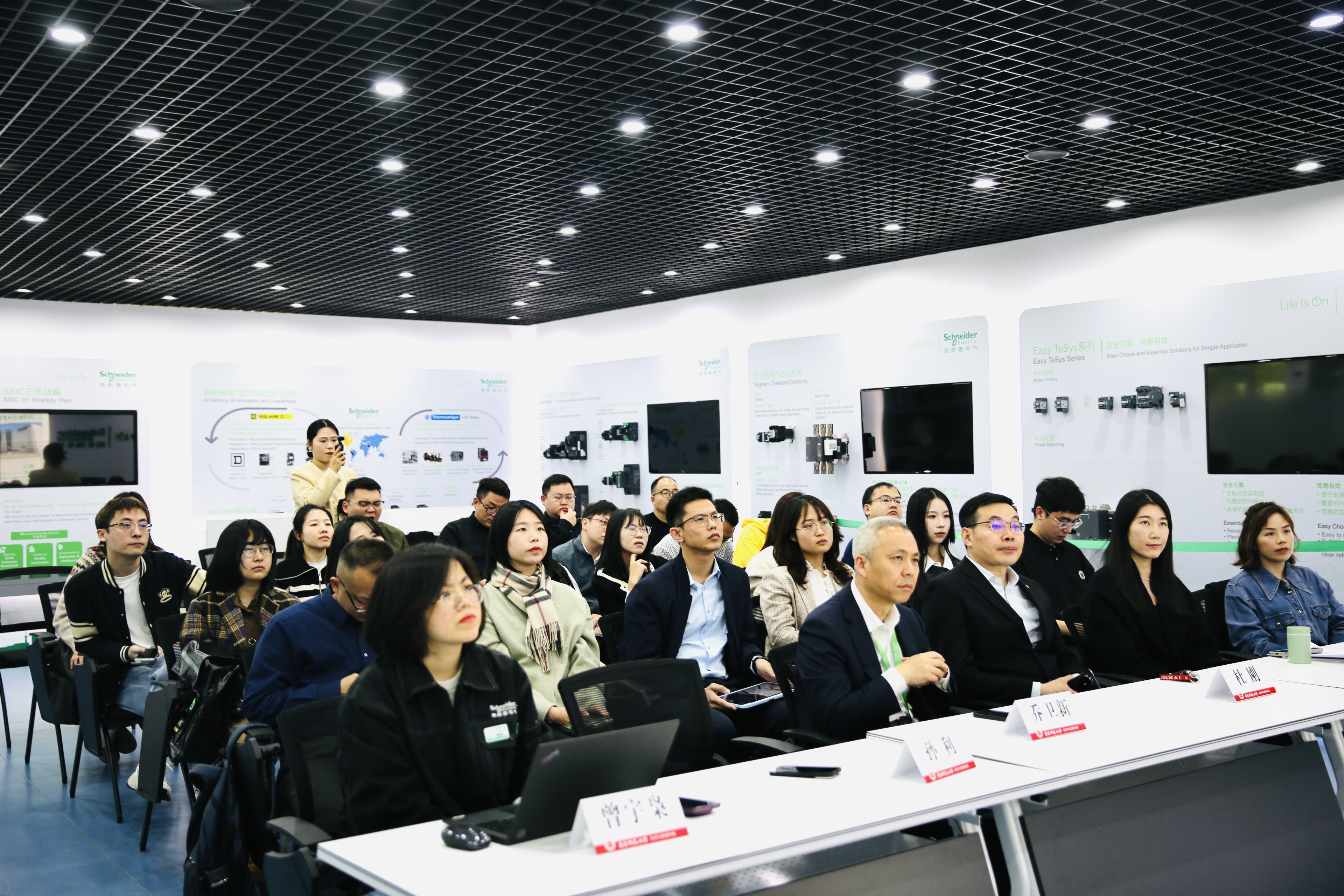 微信图片_20260415115329_626_124.jpg 微信图片_20260415115329_626_124.jpg
