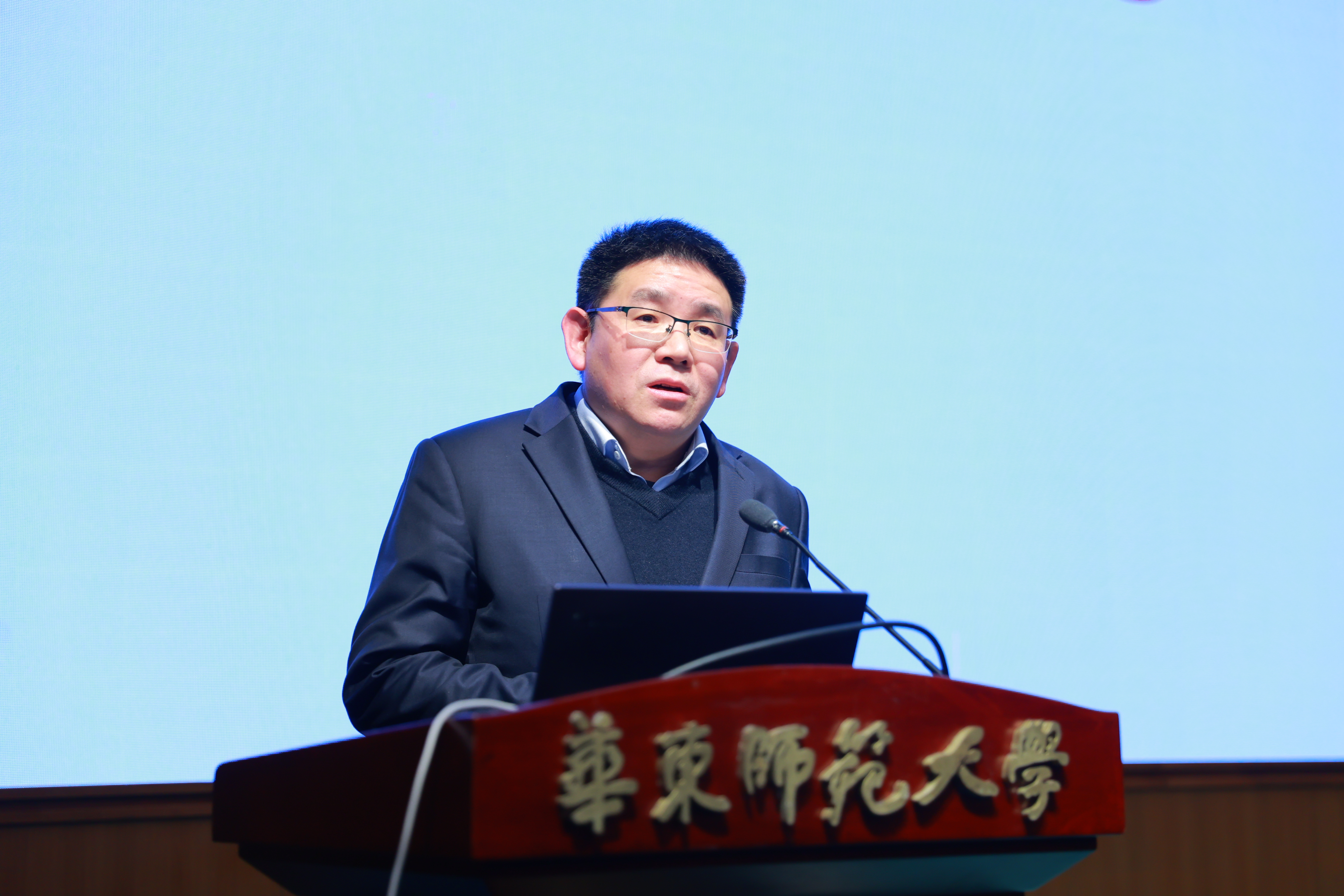 AI7I0619.JPG AI7I0619.JPG