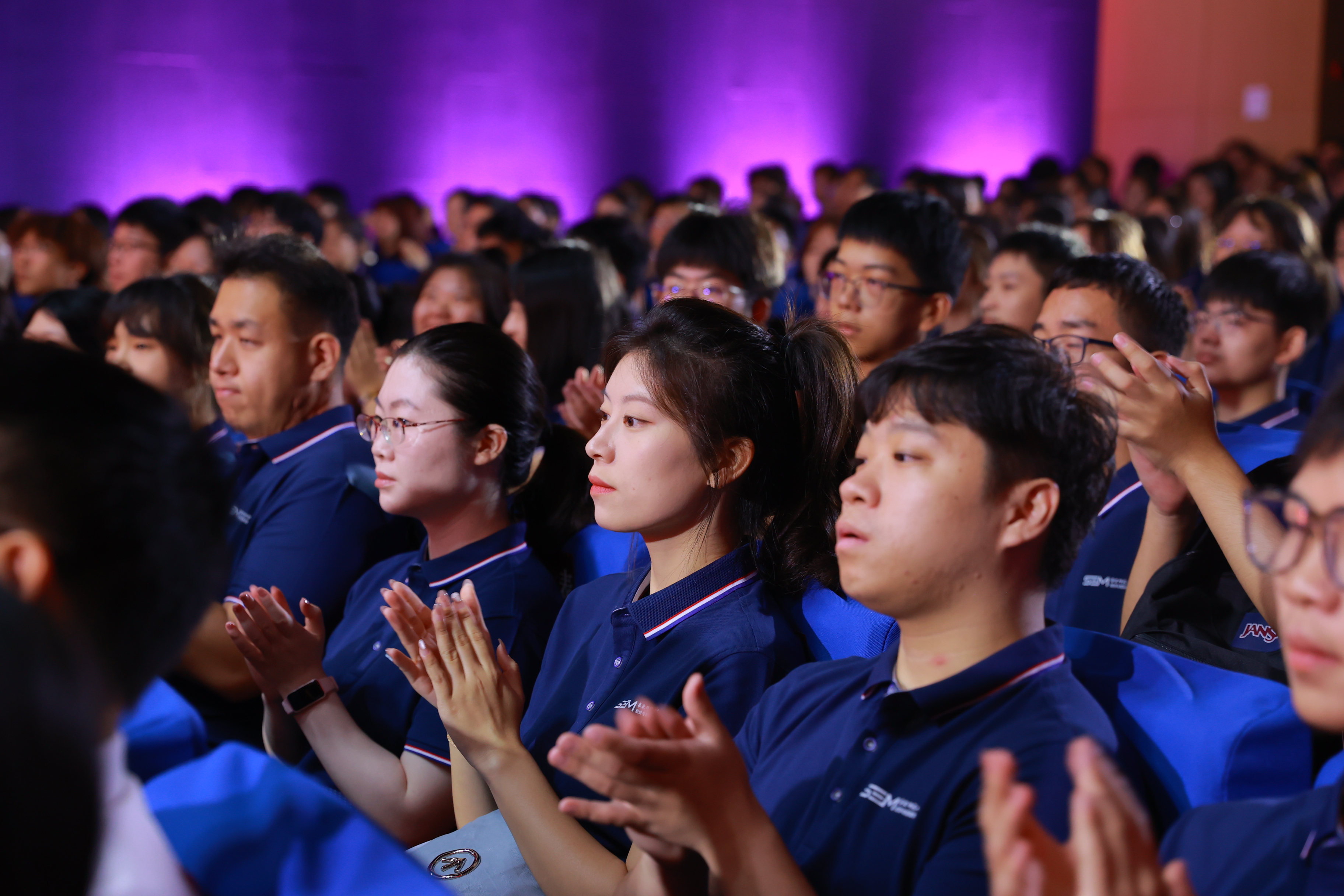 AI7I0412.JPG AI7I0412.JPG