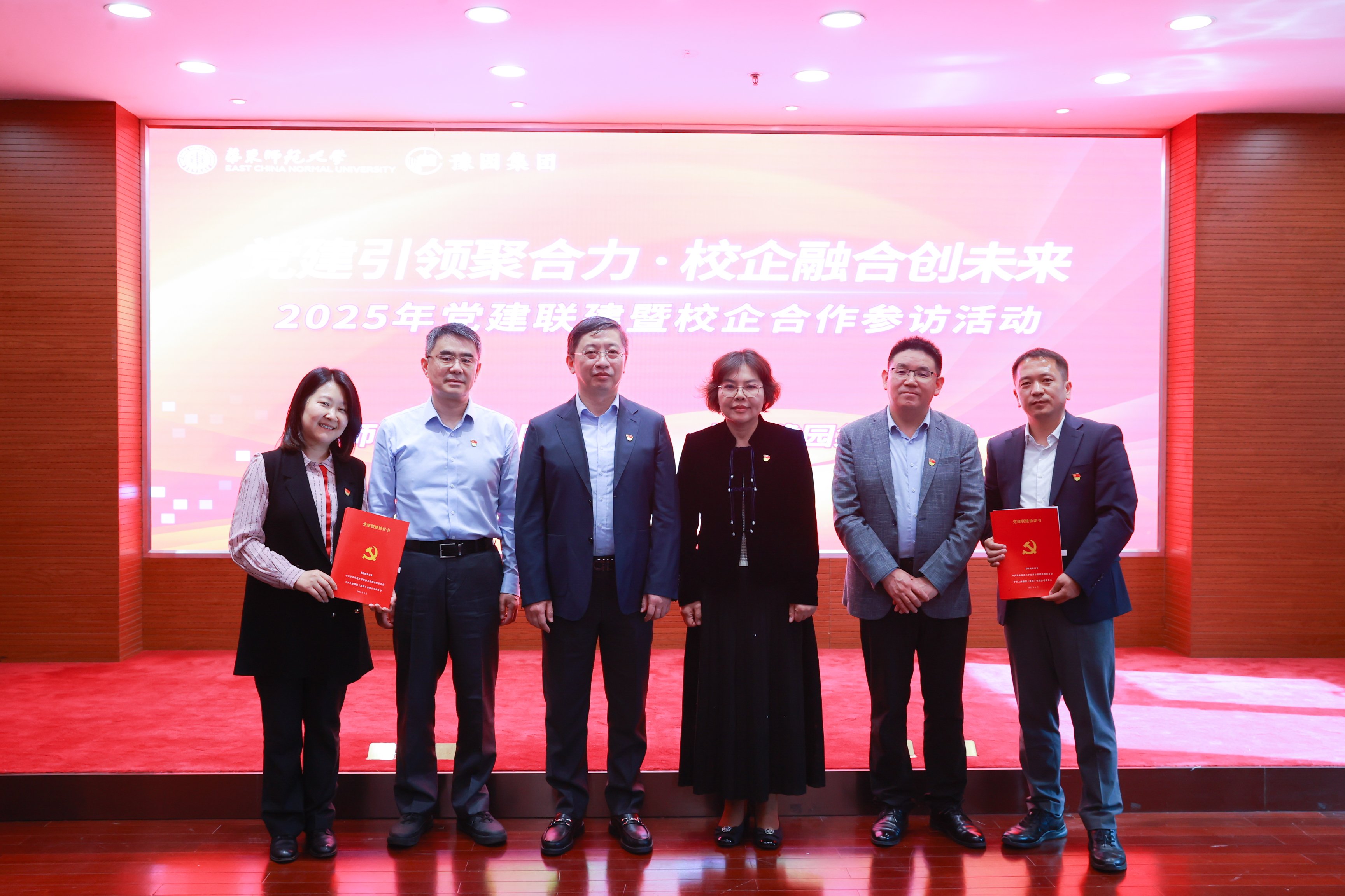 AI7I6464.jpg AI7I6464.jpg