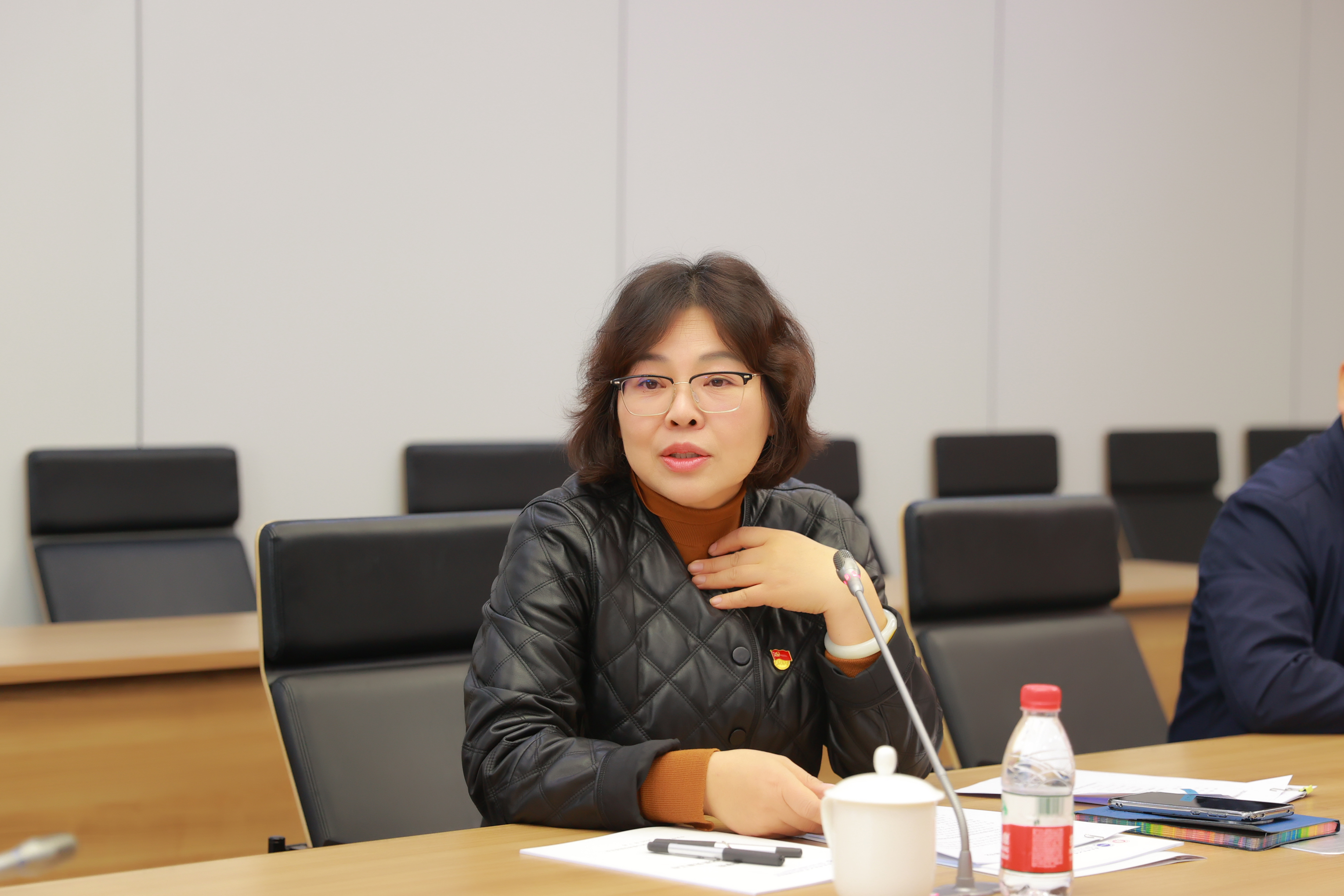 AI7I0085.JPG AI7I0085.JPG