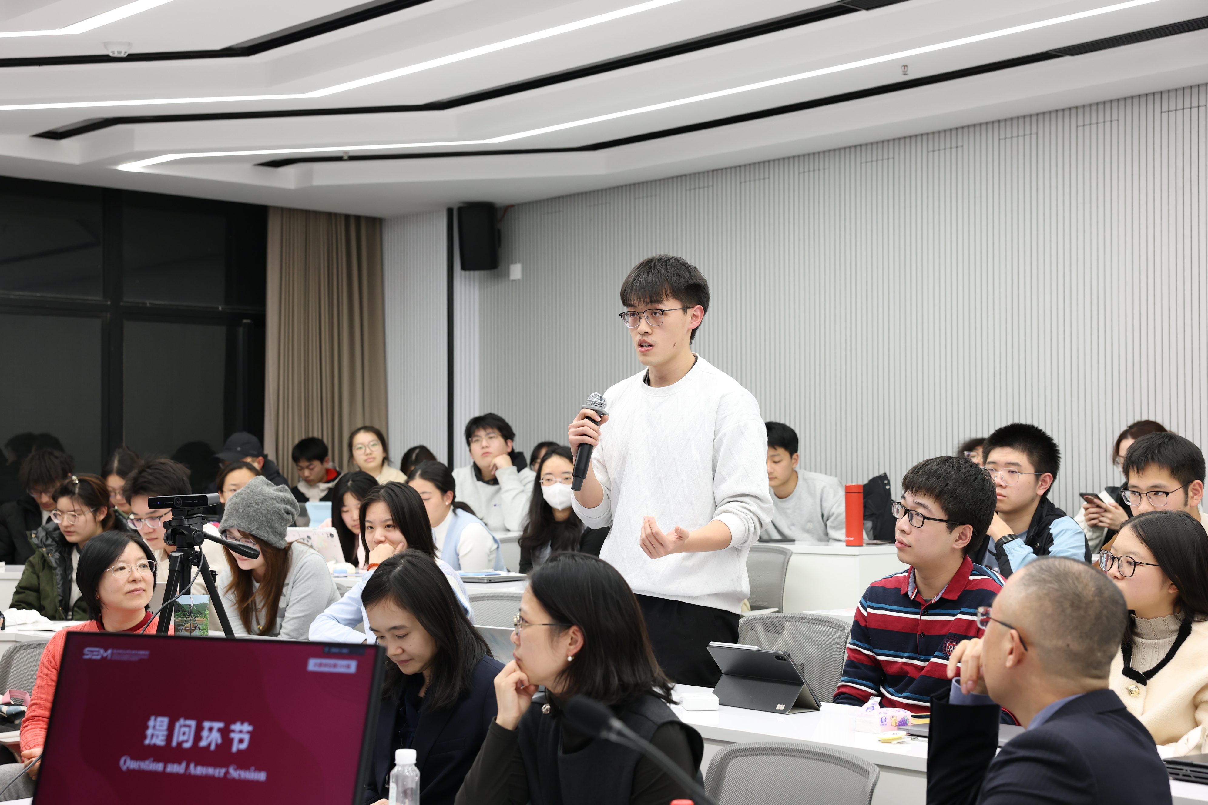 099A2039.JPG 099A2039.JPG