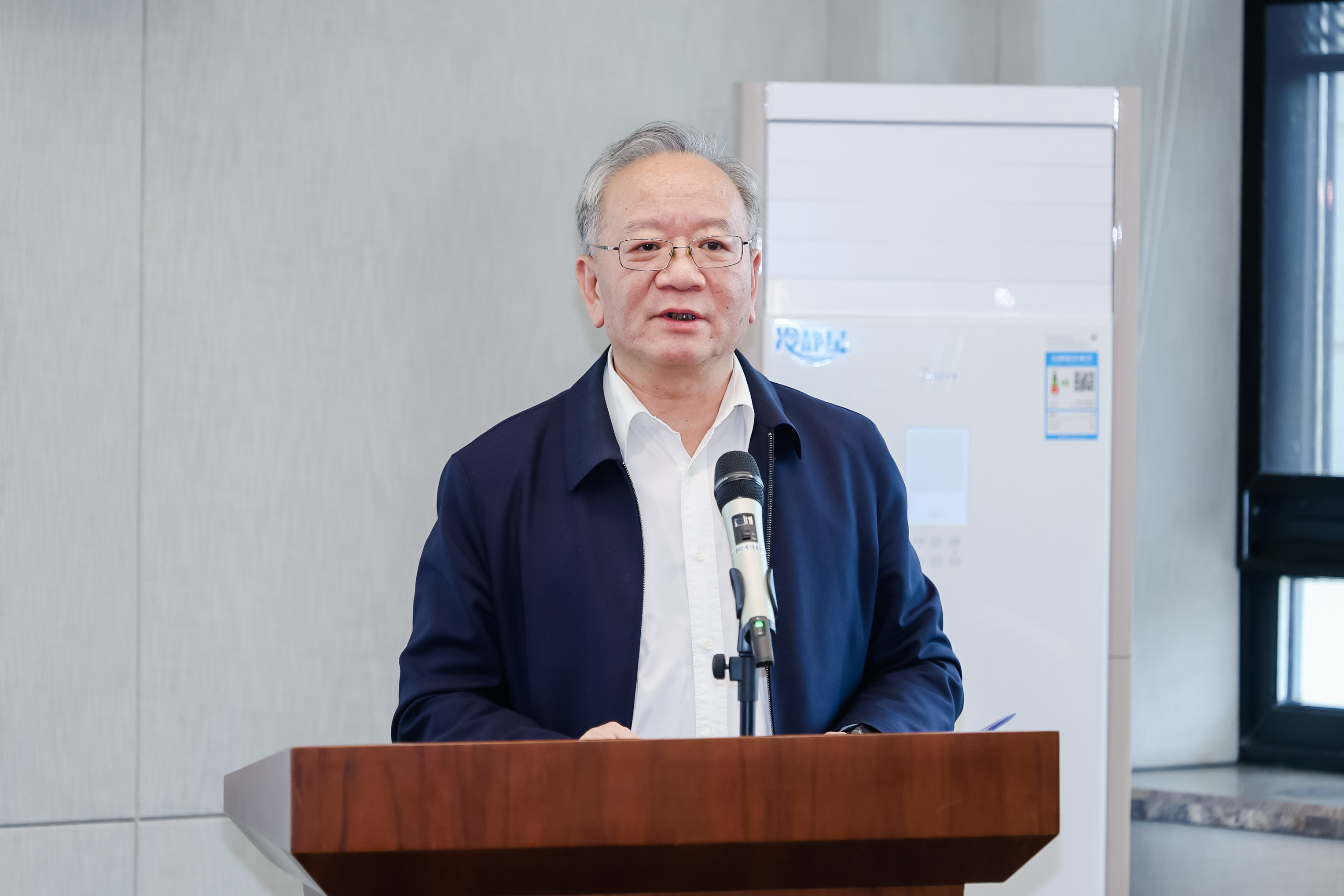 万中心.jpg 万中心.jpg