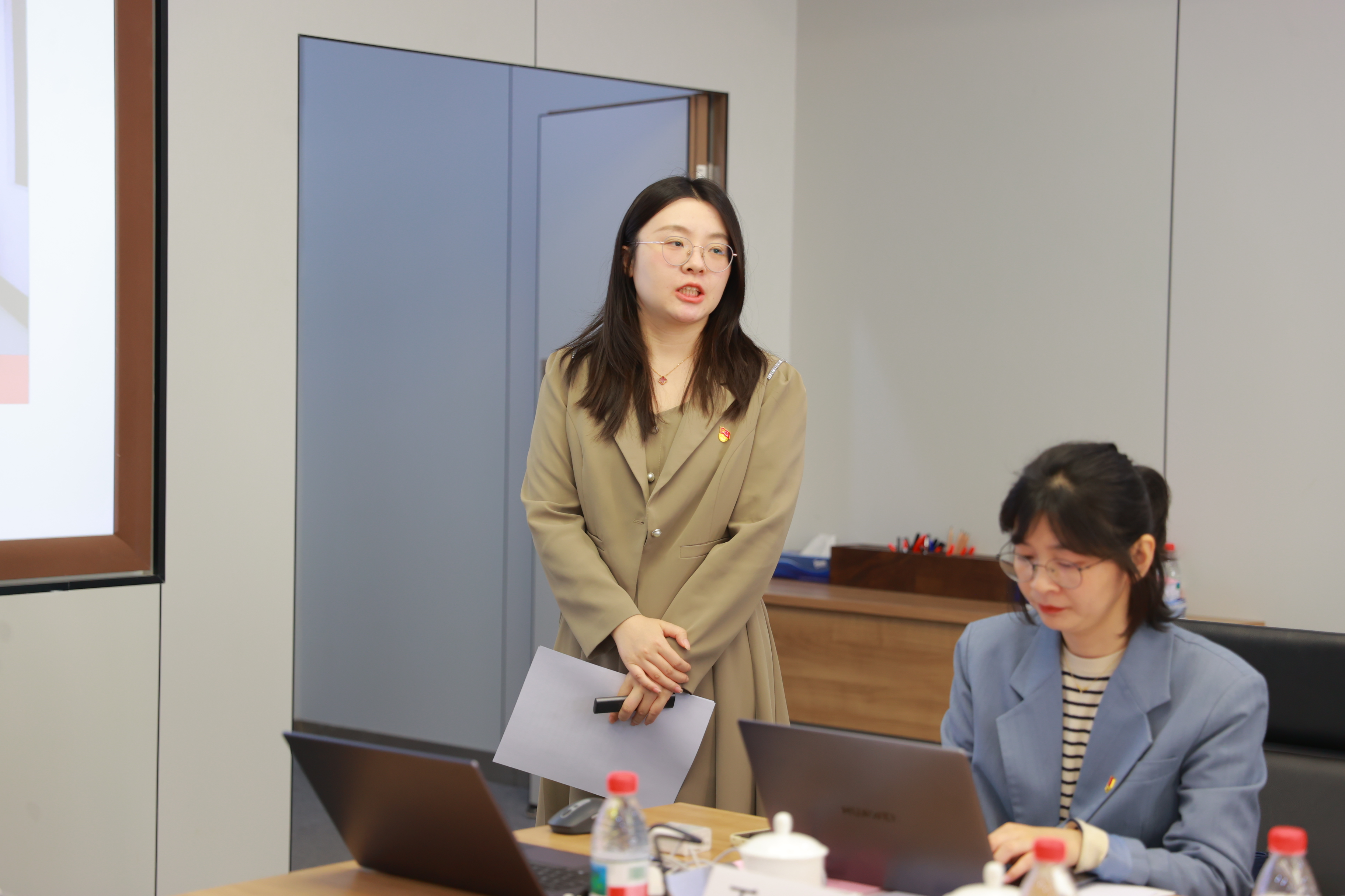 AI7I7879.JPG AI7I7879.JPG